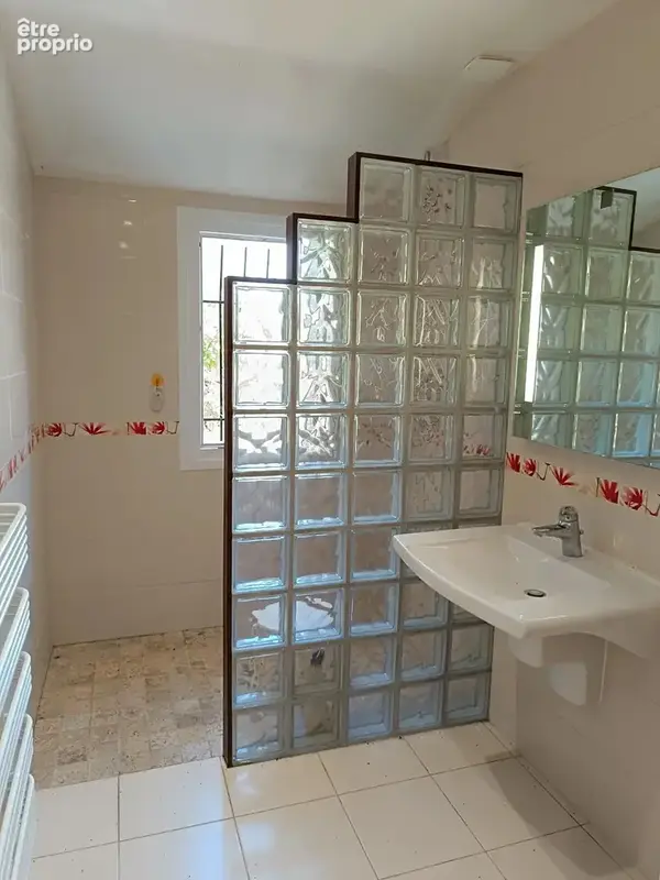 Maison 95 m² à La Mole  - photo 13