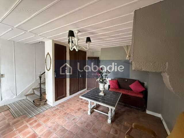 Maison d'habitation en pierre,  dans la bourg de Landelles et Coupigny - photo 6