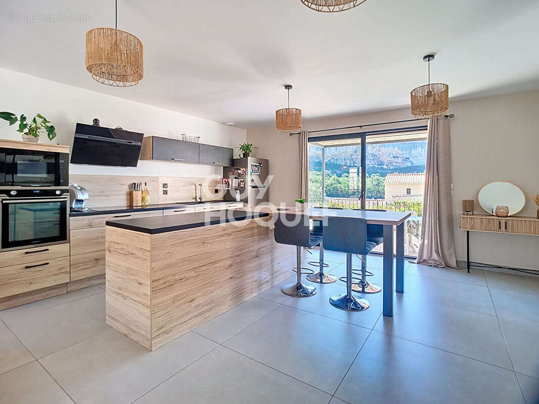 Maison à CABRIERES-D&#039;AVIGNON