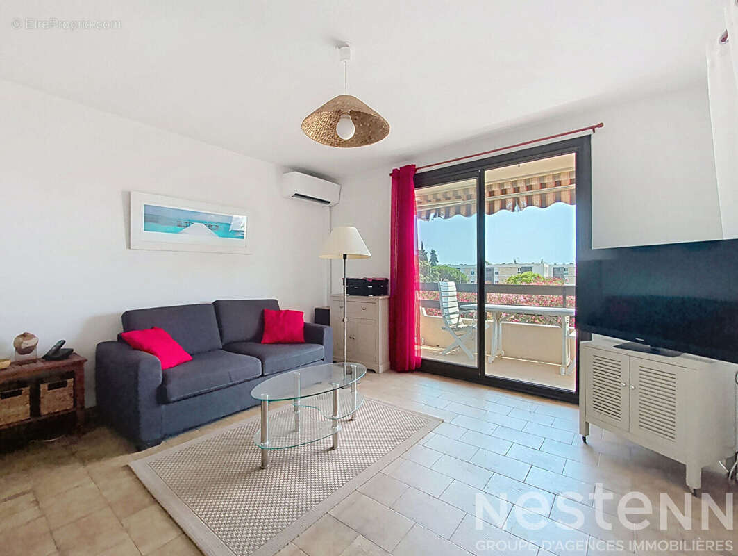 Appartement à LA LONDE-LES-MAURES