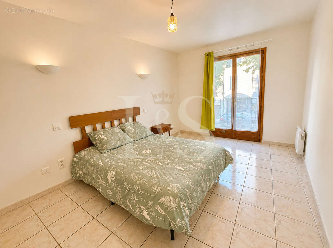 Appartement à MALAUCENE