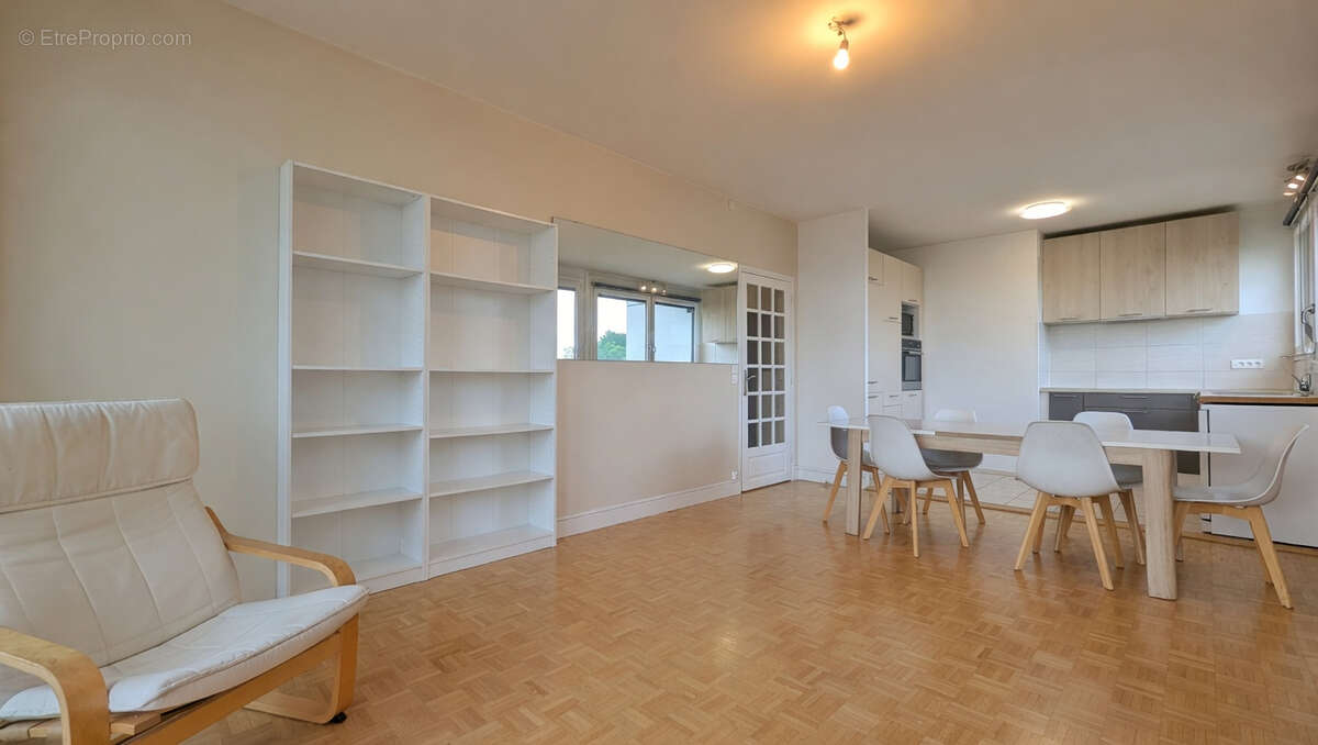 Appartement à SEYNOD