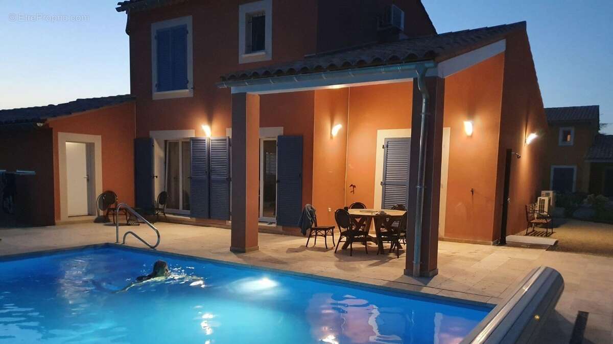 Maison à LAGNES
