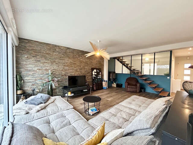 Maison à LA VILLE-DU-BOIS