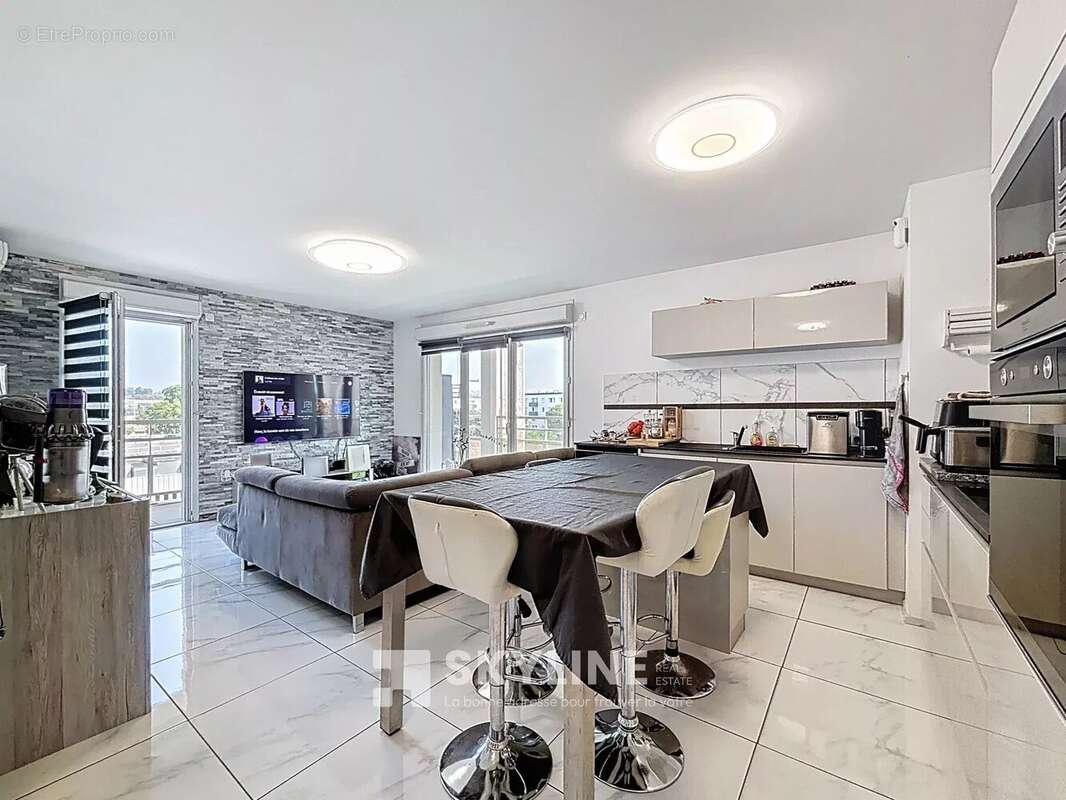 Appartement à MARSEILLE-10E