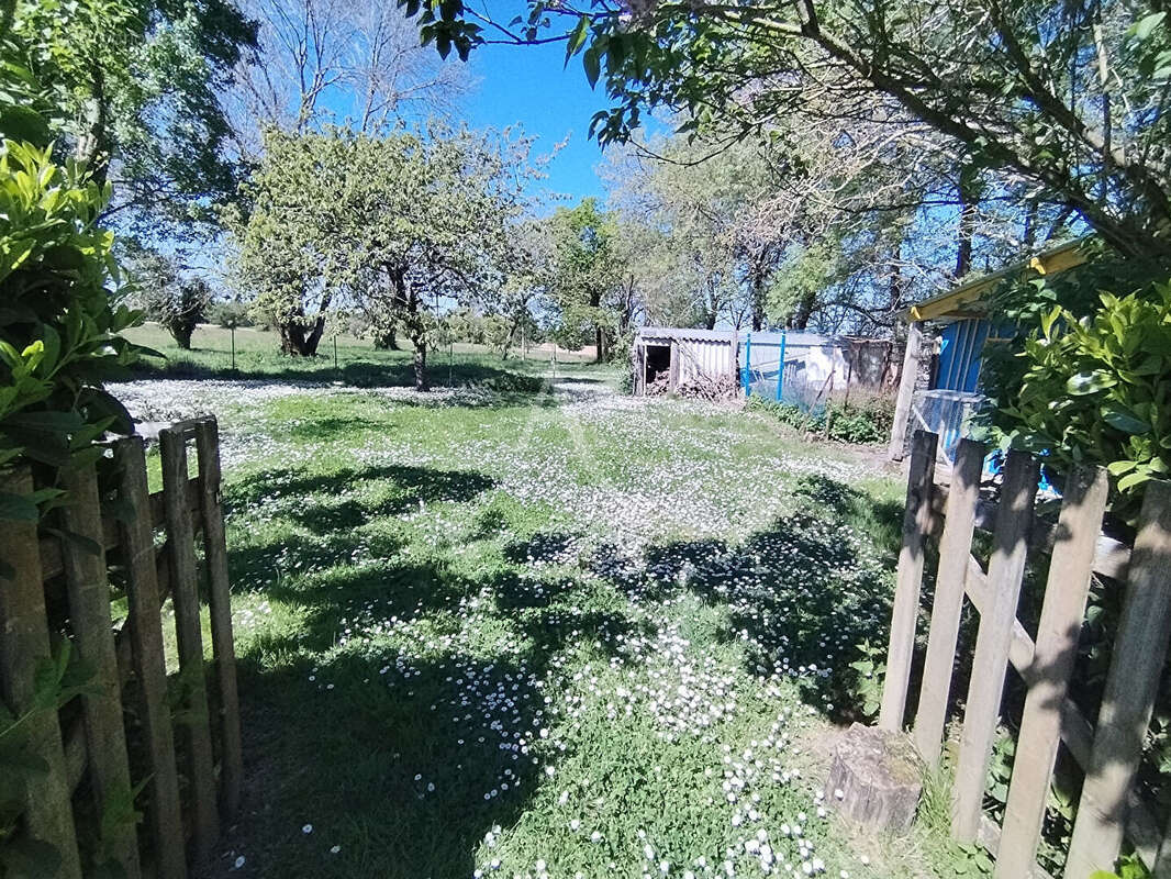 Maison à SAINT-GEORGES-DES-COTEAUX