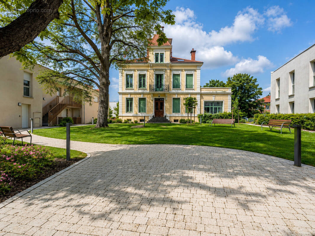 Maison à BRON