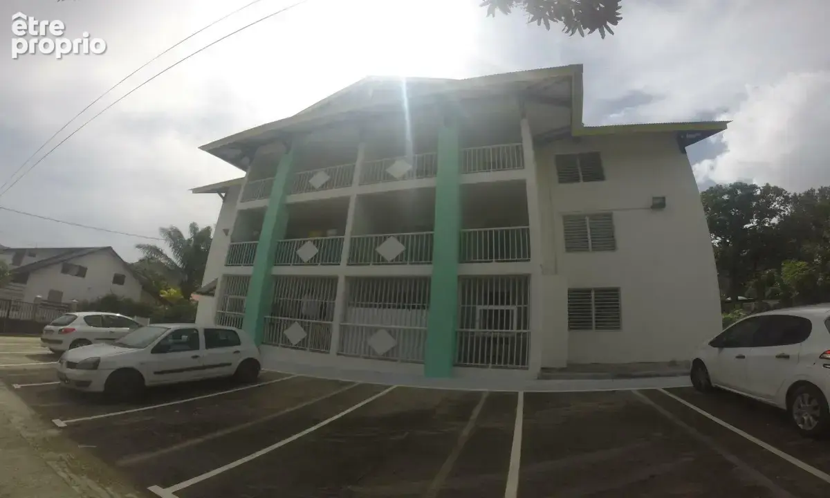 Appartement à REMIRE-MONTJOLY