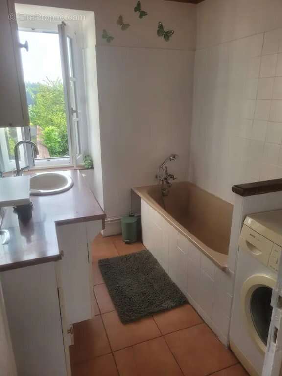 Appartement à CHATEAU-CHINON(VILLE)