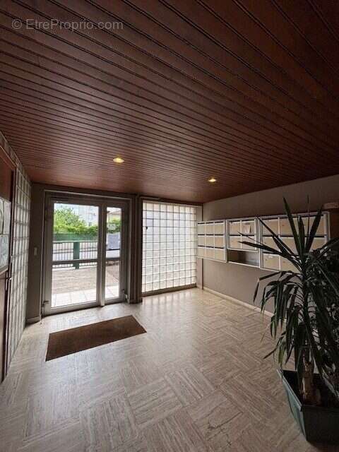 Appartement à SAINT-ETIENNE