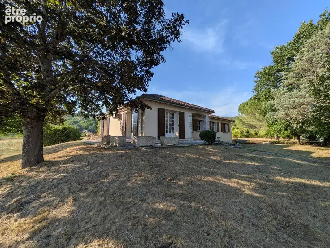 Maison 5 pièces de plain-pied avec sous-sol - Lescure d'Albigeois - photo 2