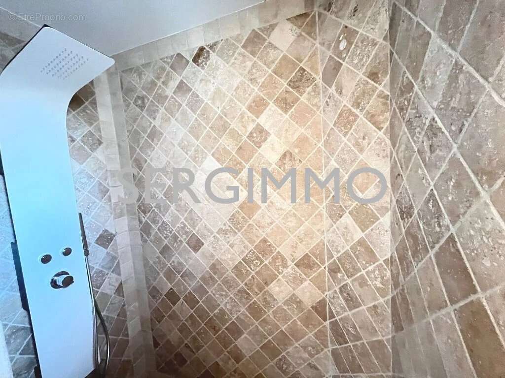 Appartement à MONTAUROUX