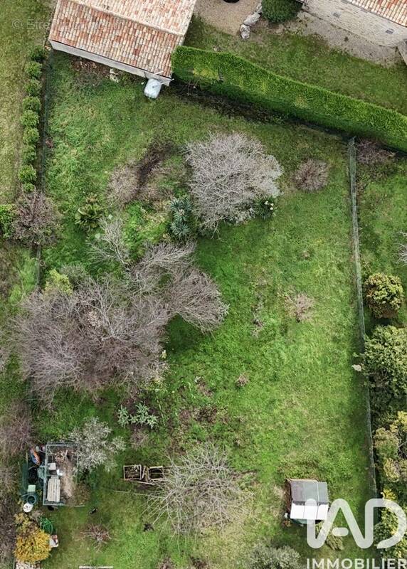 Photo 1 - Terrain à UZES