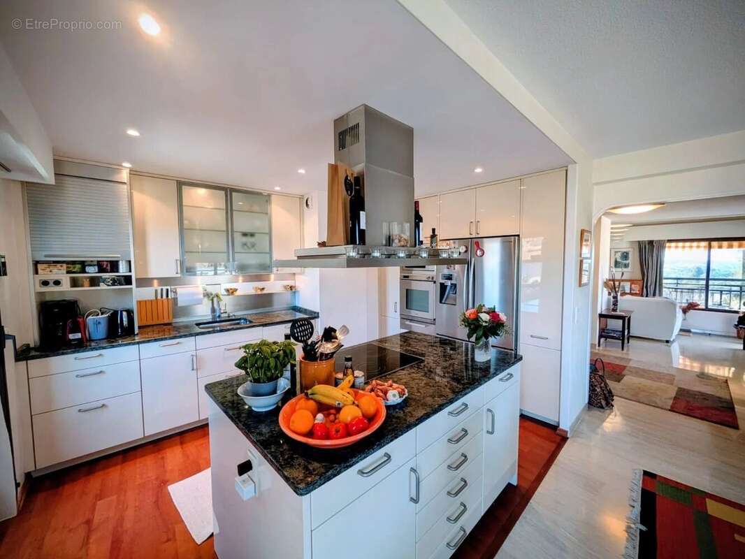 Appartement à MOUGINS