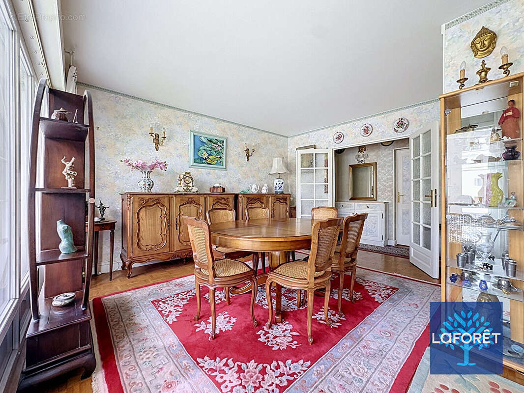 Appartement à CHILLY-MAZARIN