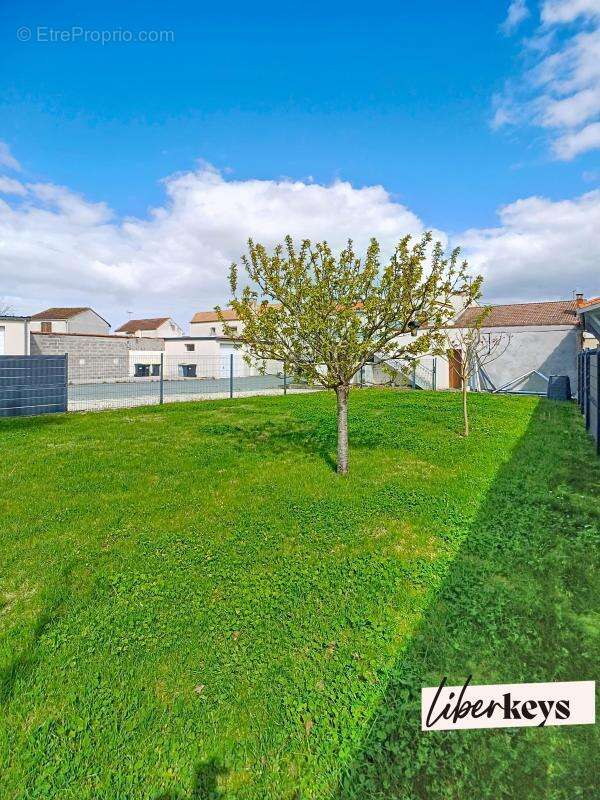 Terrain à LA TREMBLADE