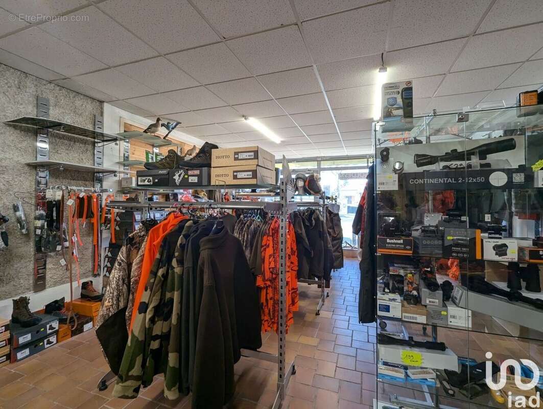 Photo 4 - Commerce à SAINT-BONNET-LE-FROID