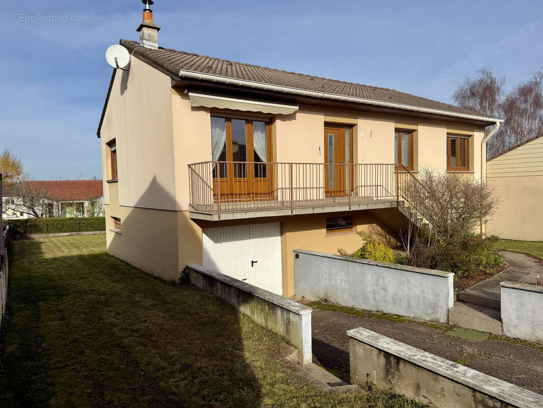 Maison à REMILLY