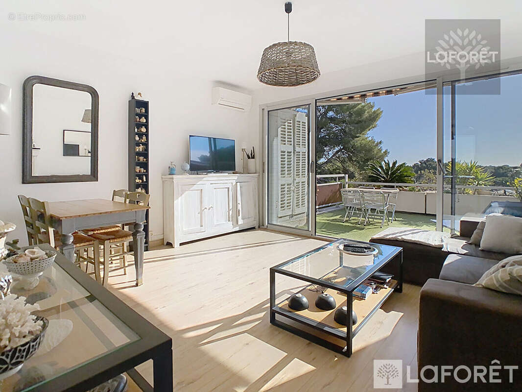 Appartement à CARRY-LE-ROUET