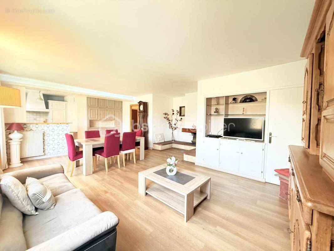 Appartement à NEUILLY-PLAISANCE