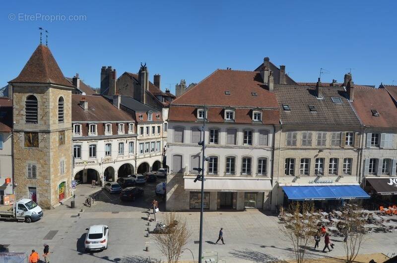 Commerce à LONS-LE-SAUNIER