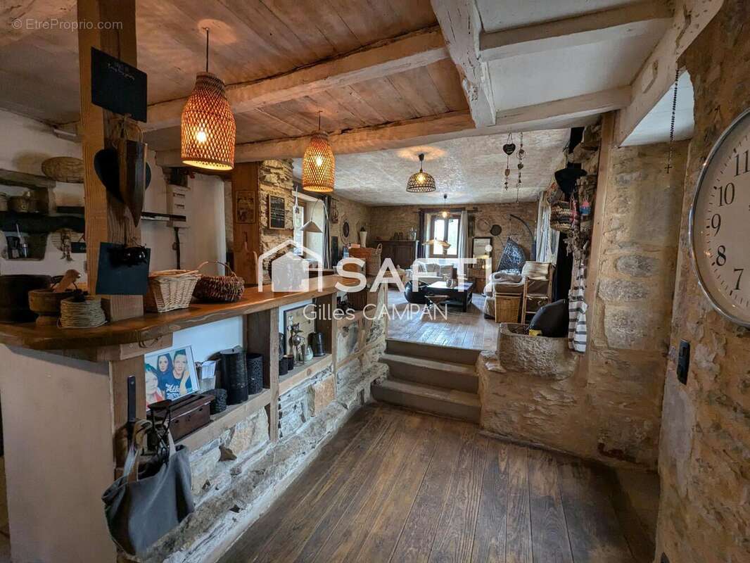 Maison 120 m² à Saint-Jean-De-Laur  - photo 3