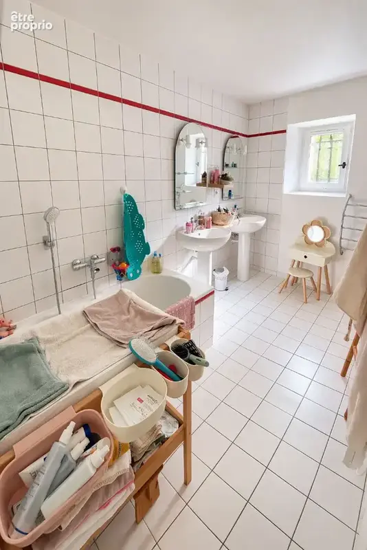 Maison en pierre rénovée au coeur du village - photo 9