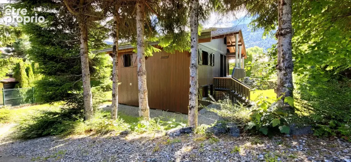 Maison 208 m² à Cluses  - photo 2