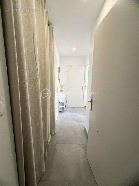 Appartement 3 chambres - balcon - place de stationnement - photo 8