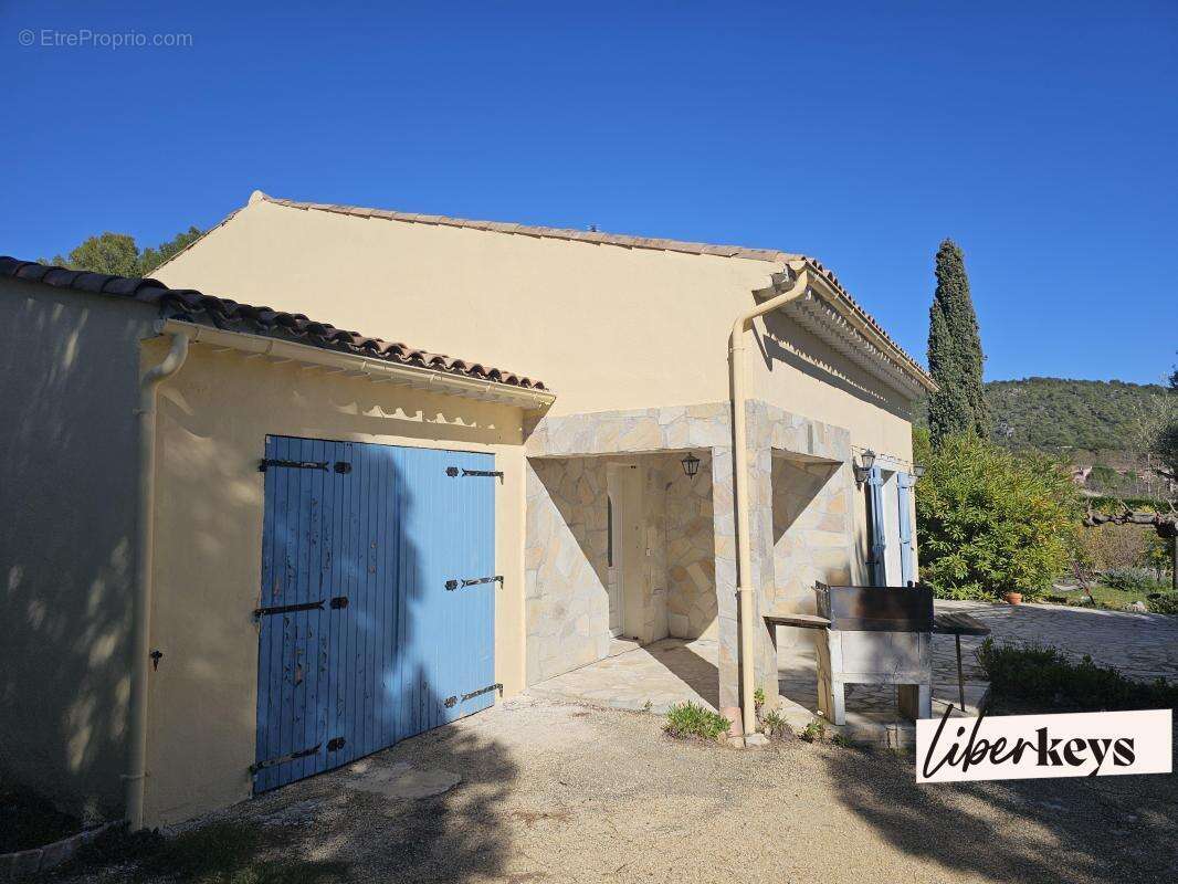Maison à VILLECROZE