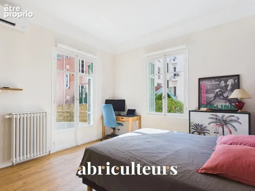 Superbe T2 de 58 m² Entièrement Rénové avec Terrasses – Calme Absolu en vente au centre-ville de Nice (06000) - photo 16