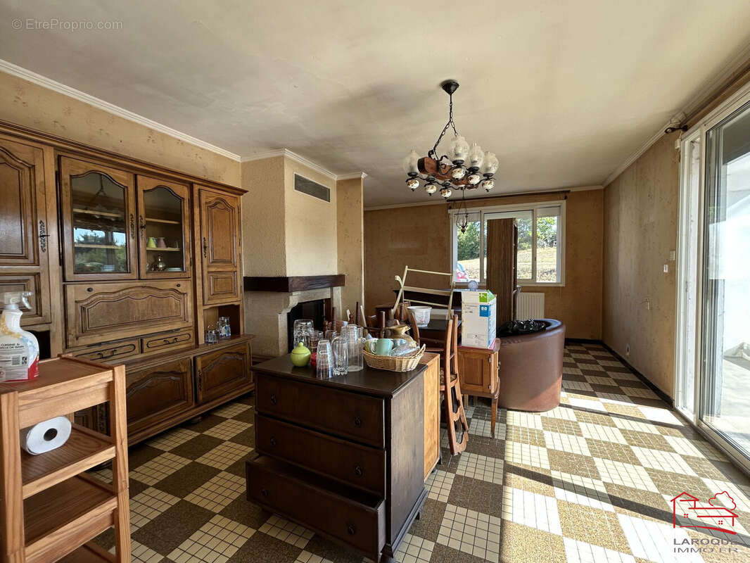 Maison 93 m² à Cauzac  - photo 2