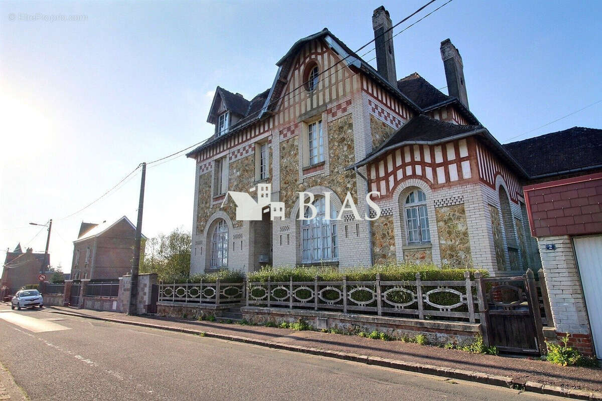 Maison à FORGES-LES-EAUX