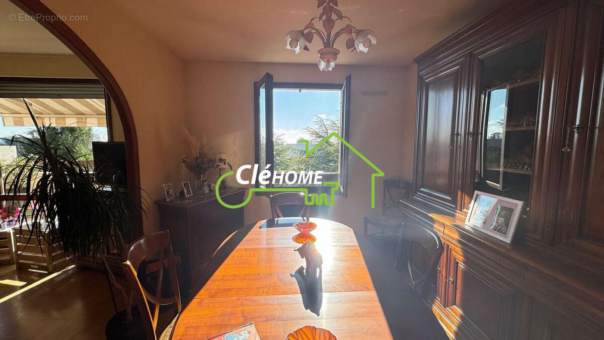 Appartement à CHAMPAGNE-AU-MONT-D'OR