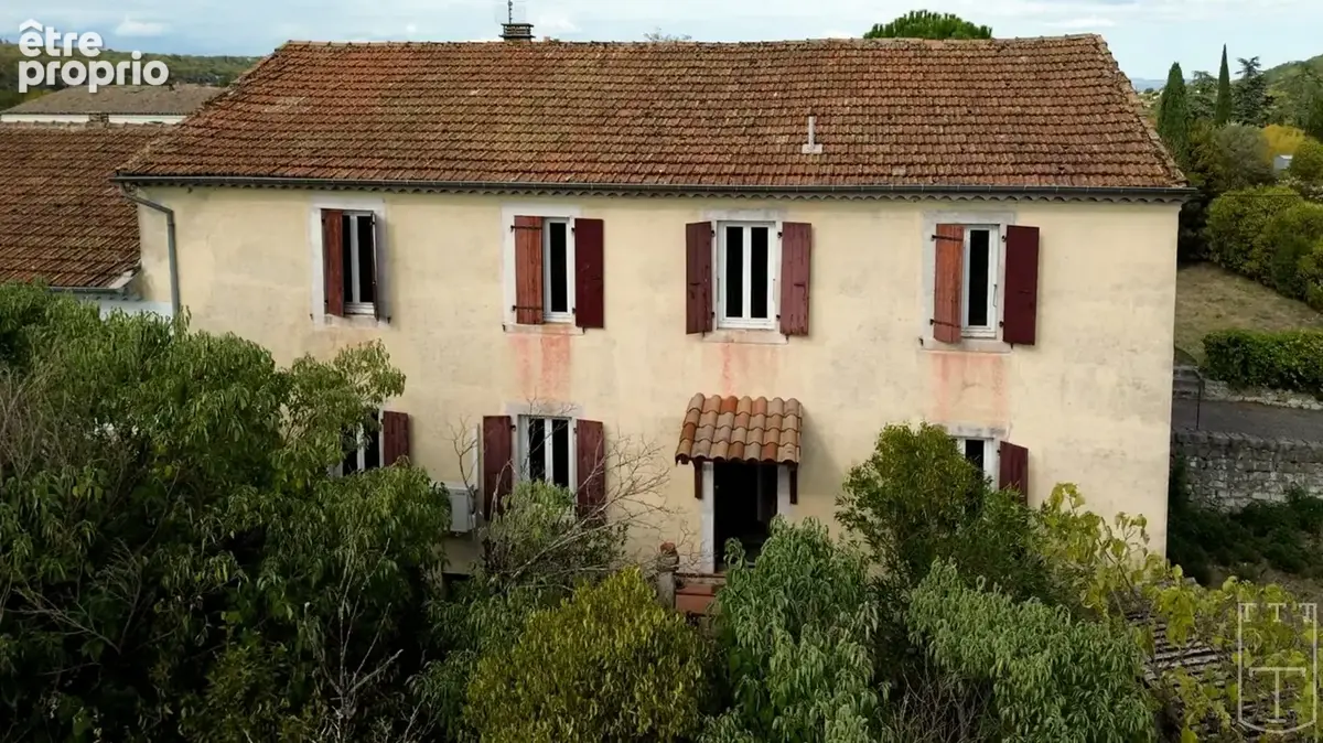 À rénover au cur du village de ruoms - photo 12