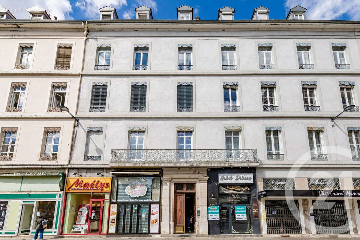 Appartement 130 m² à Grenoble  - photo 23