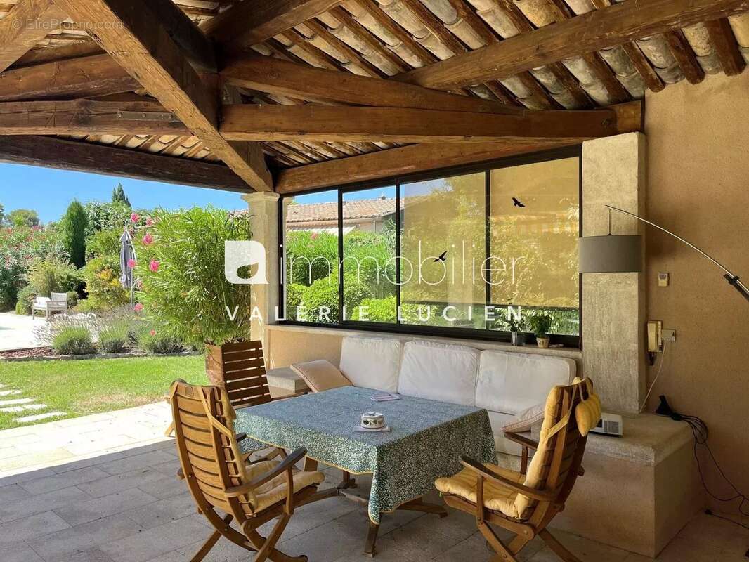 Maison à vendre à Saint-Rémy-de-Provence – Quartier recherché - photo 4