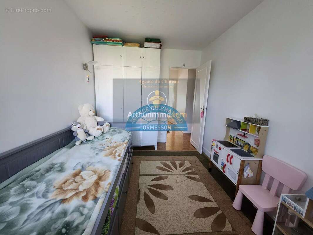 Appartement à CHENNEVIERES-SUR-MARNE