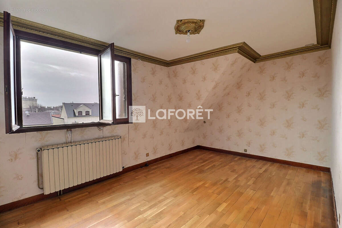 Maison à VITRY-SUR-SEINE