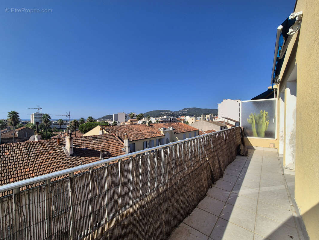 Appartement à HYERES