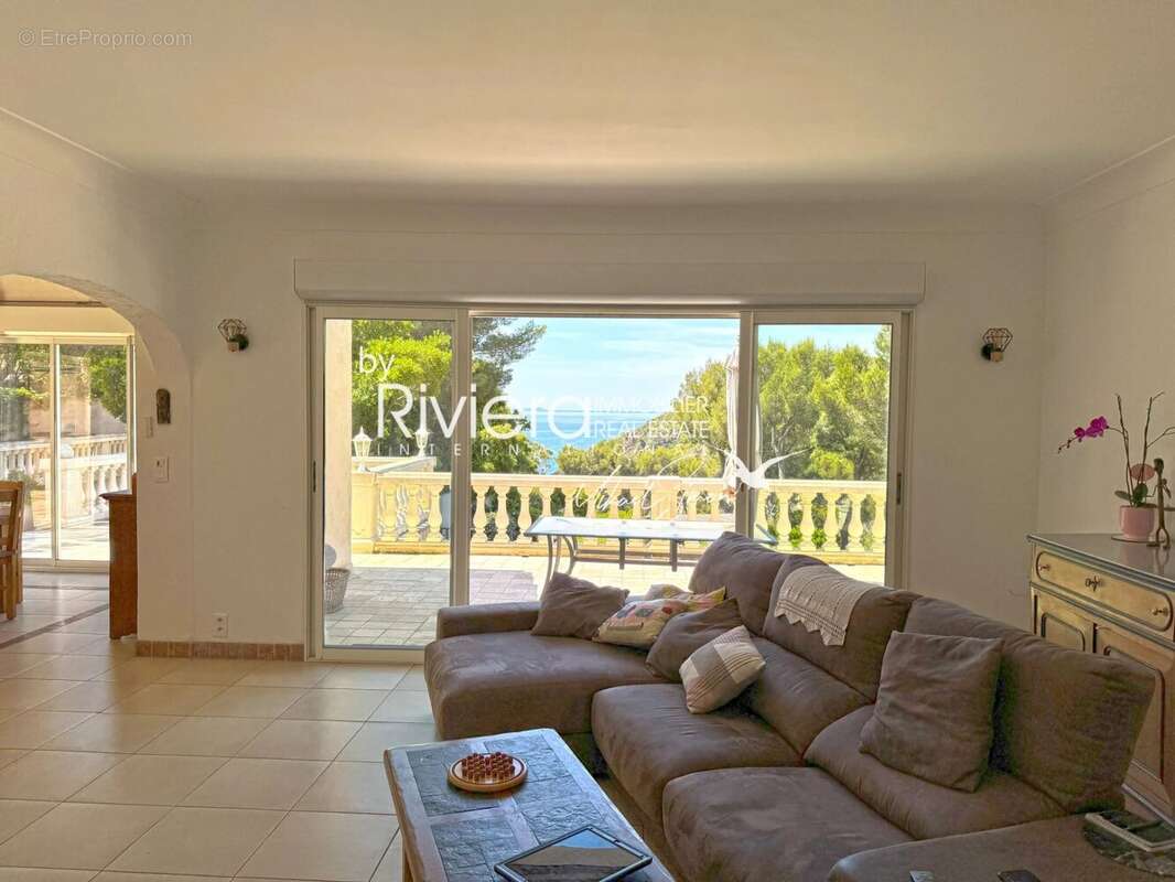 Maison à CAVALAIRE-SUR-MER