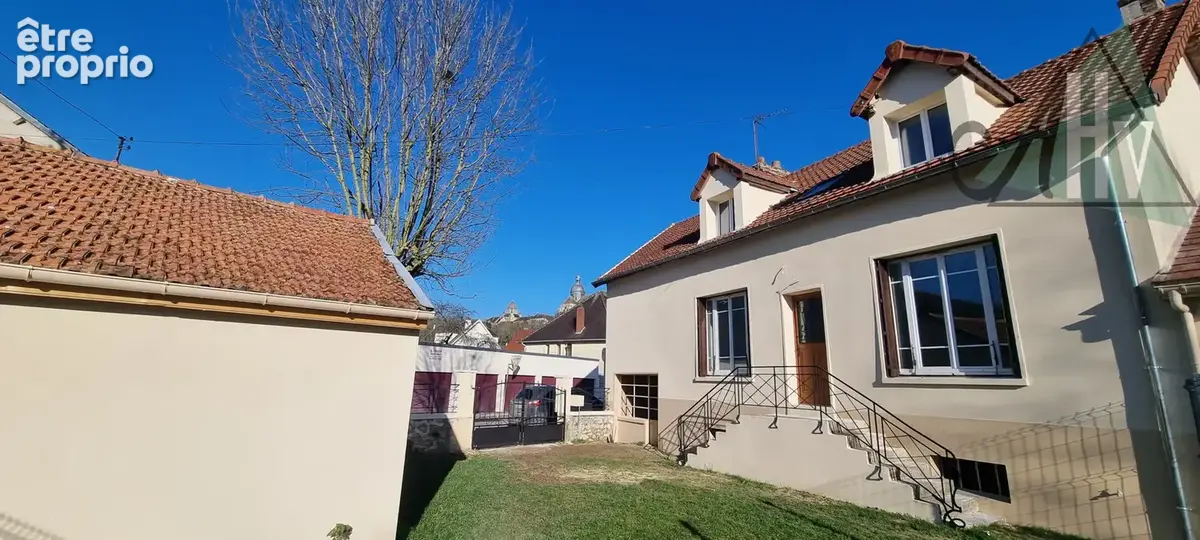 Photo Maison à Provins au prix de 321 000€