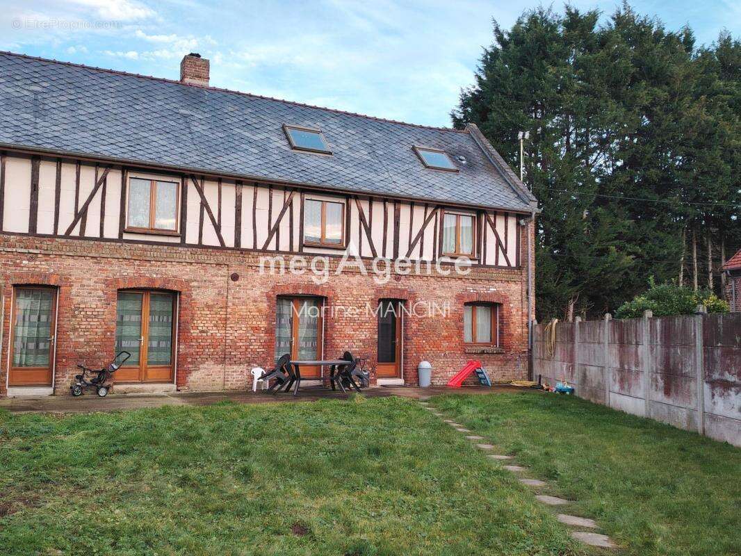 Maison à PERNOIS