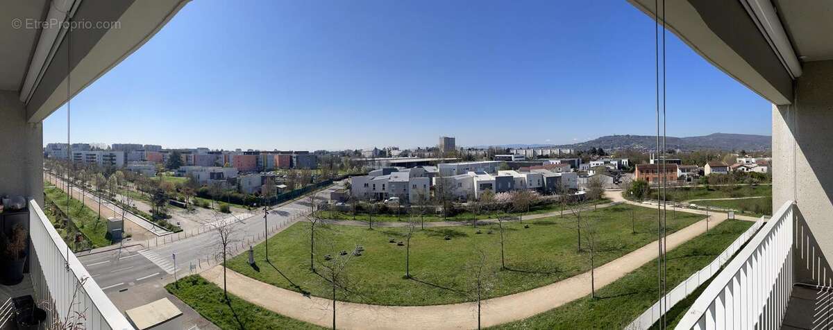 Photo 4 - Appartement à SATHONAY-CAMP