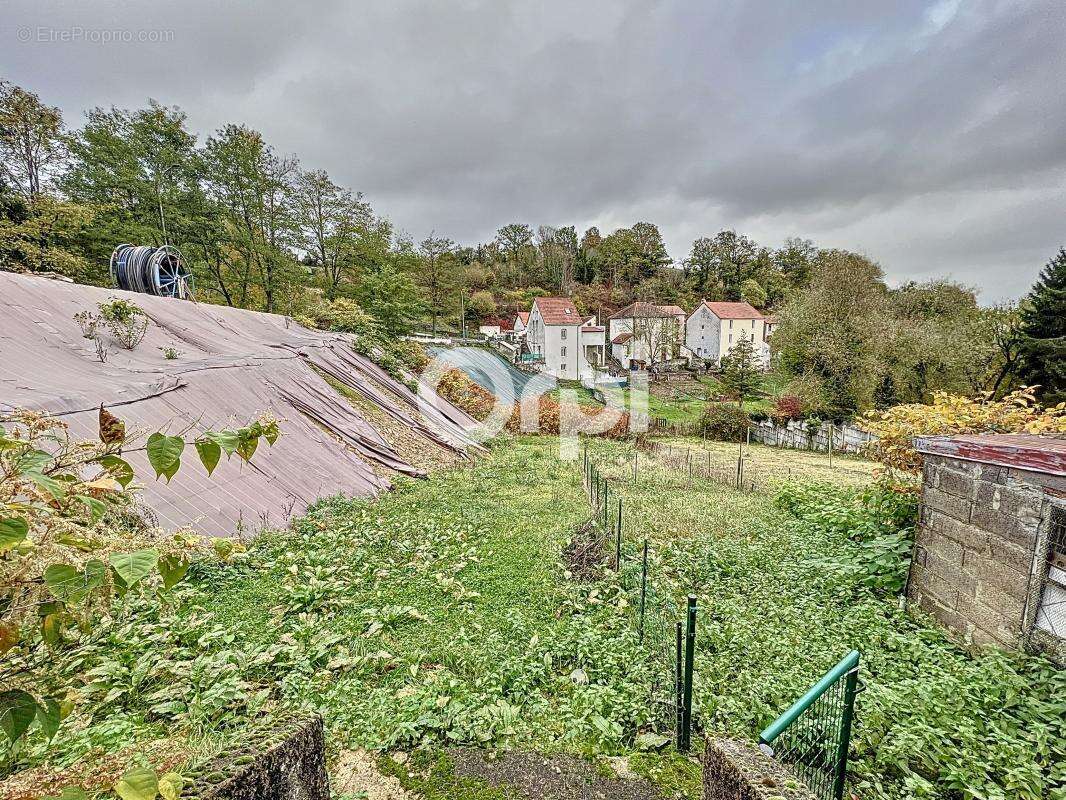 Appartement à SAINT-ELOY-LES-MINES