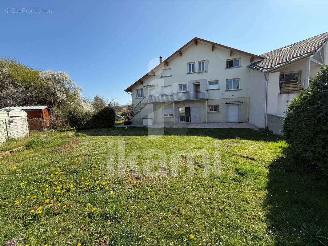 Appartement à CLAIRVAUX-LES-LACS