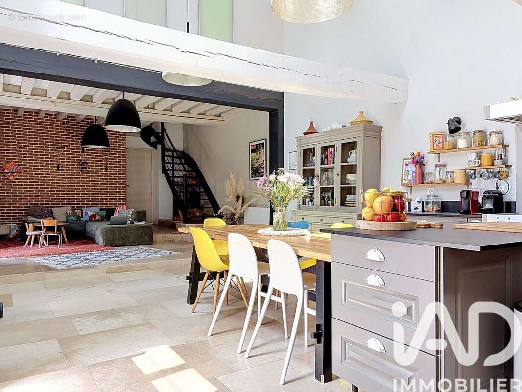 Maison 210 m² à Hermeray  - photo 4