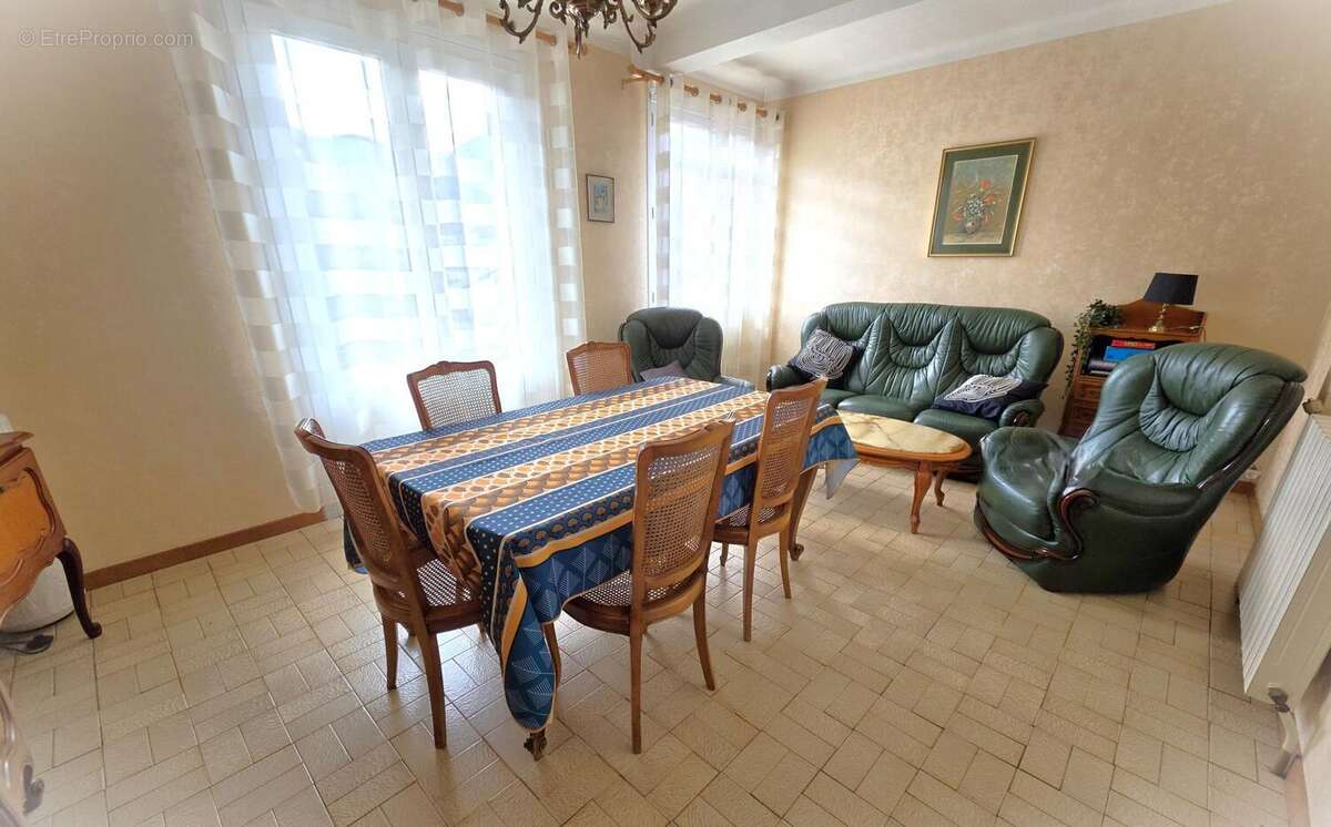 Maison 104 m² à Ax-Les-Thermes  - photo 4