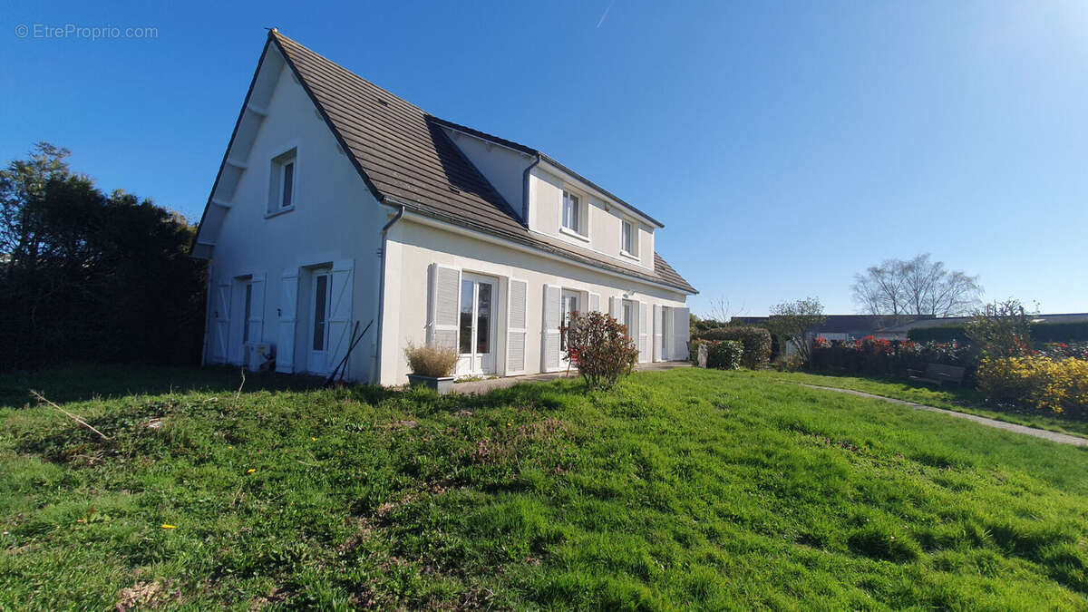 Maison à ANGERVILLE-LA-CAMPAGNE