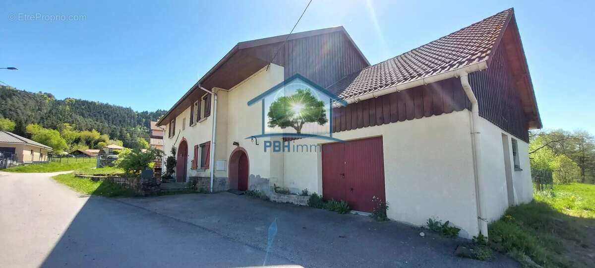 Maison à DOCELLES
